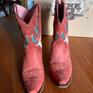 LANE GORGEOUS COWBOY BOOTS